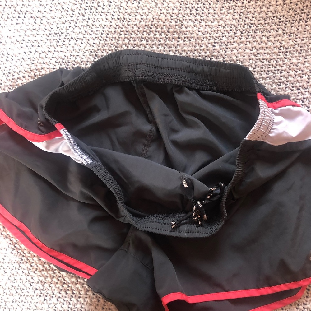 Nike Running Shorts - Grey, White & Pink (M) - Picture 3 of 4